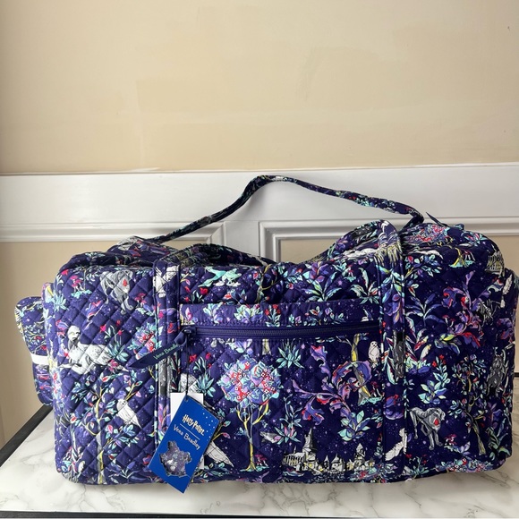 ✨ NEW Vera Bradley Harry Potter Forbidden Forest Large Travel Duffel Bag - Picture 3 of 11